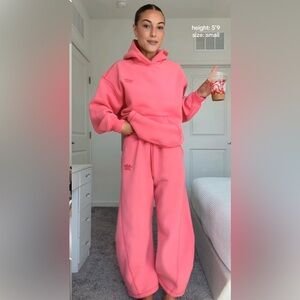 BNWT AELFRIC EDEN SOUFFLร BAGGY CLOUD HOODIE SET